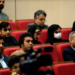 سمینار تخصصی تحلیل بازارهای طلا، ارز، بورس و مسکن در قم