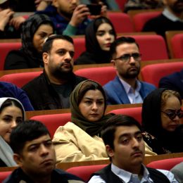 سمینار تخصصی تحلیل بازارهای طلا، ارز، بورس و مسکن در قم