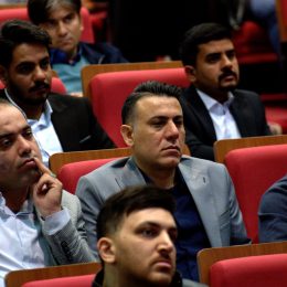 سمینار تخصصی تحلیل بازارهای طلا، ارز، بورس و مسکن در قم