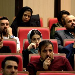 سمینار تخصصی تحلیل بازارهای طلا، ارز، بورس و مسکن در قم